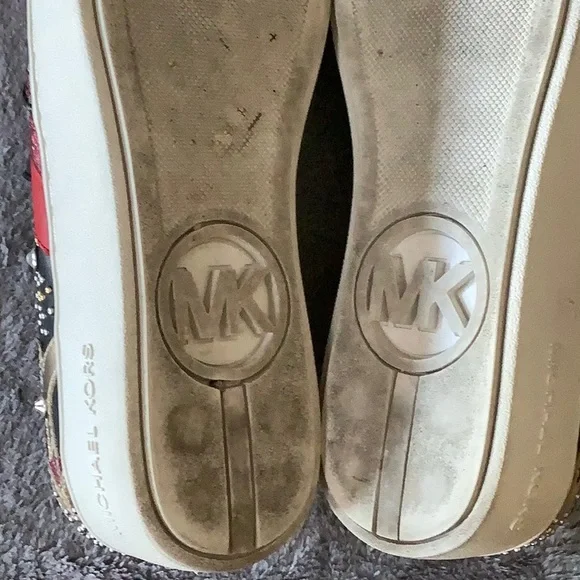 MICHAEL Michael Kors Black, Red & Gold Star-Accent Slip-On Sneakers - Picture 11 of 11